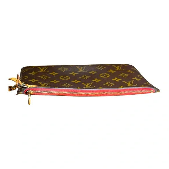 LOUIS VUITTON Neverfull Pouchette / Wristlet Monogram Brown in New Condition - Picture 8 of 13